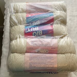Cream Yarn Bundle